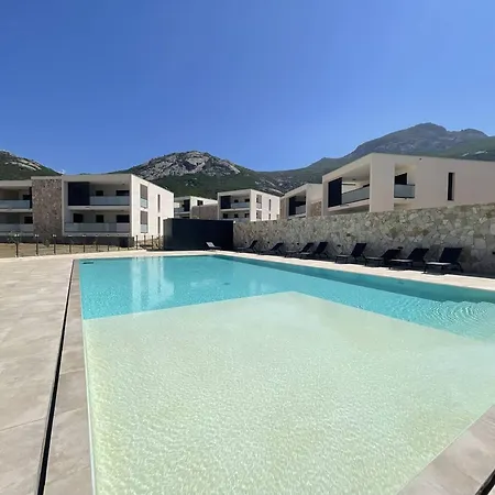 T3 Moderne Avec Piscine, Terrasse Et Services De Conciergerie A 10 Min Du Centre De Calvi - Fr-1-719-19 アパート *