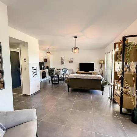 T3 Moderne Avec Piscine, Terrasse Et Services De Conciergerie A 10 Min Du Centre De Calvi - Fr-1-719-19 Apartament Calvi (Corsica)